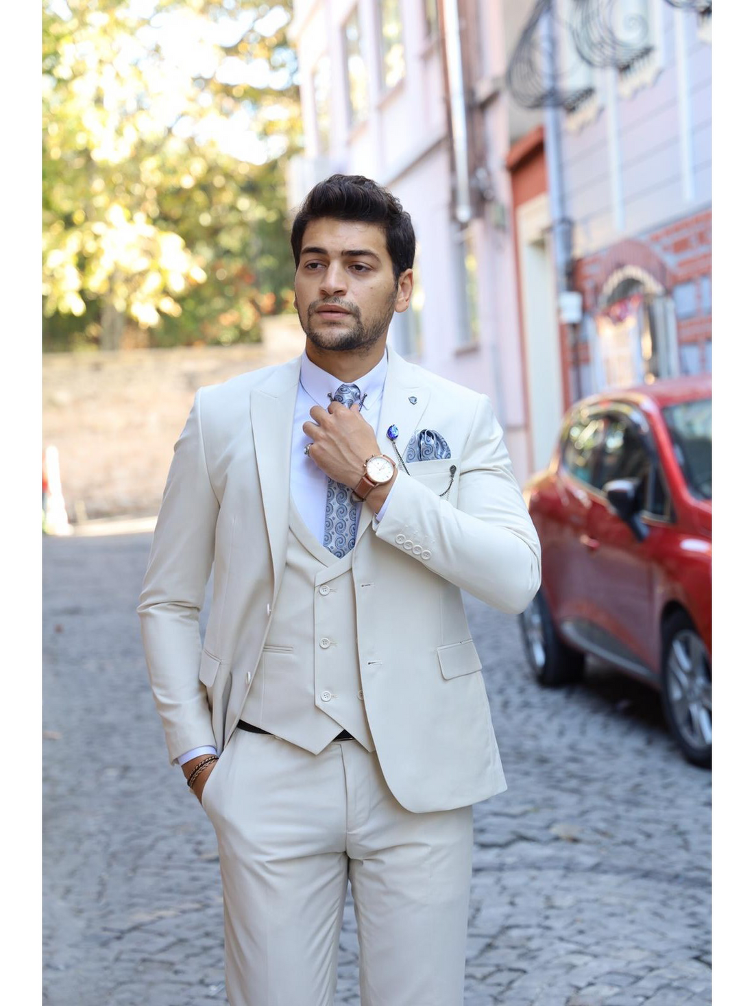 Cream Slim-Fit Italian Cut Suit