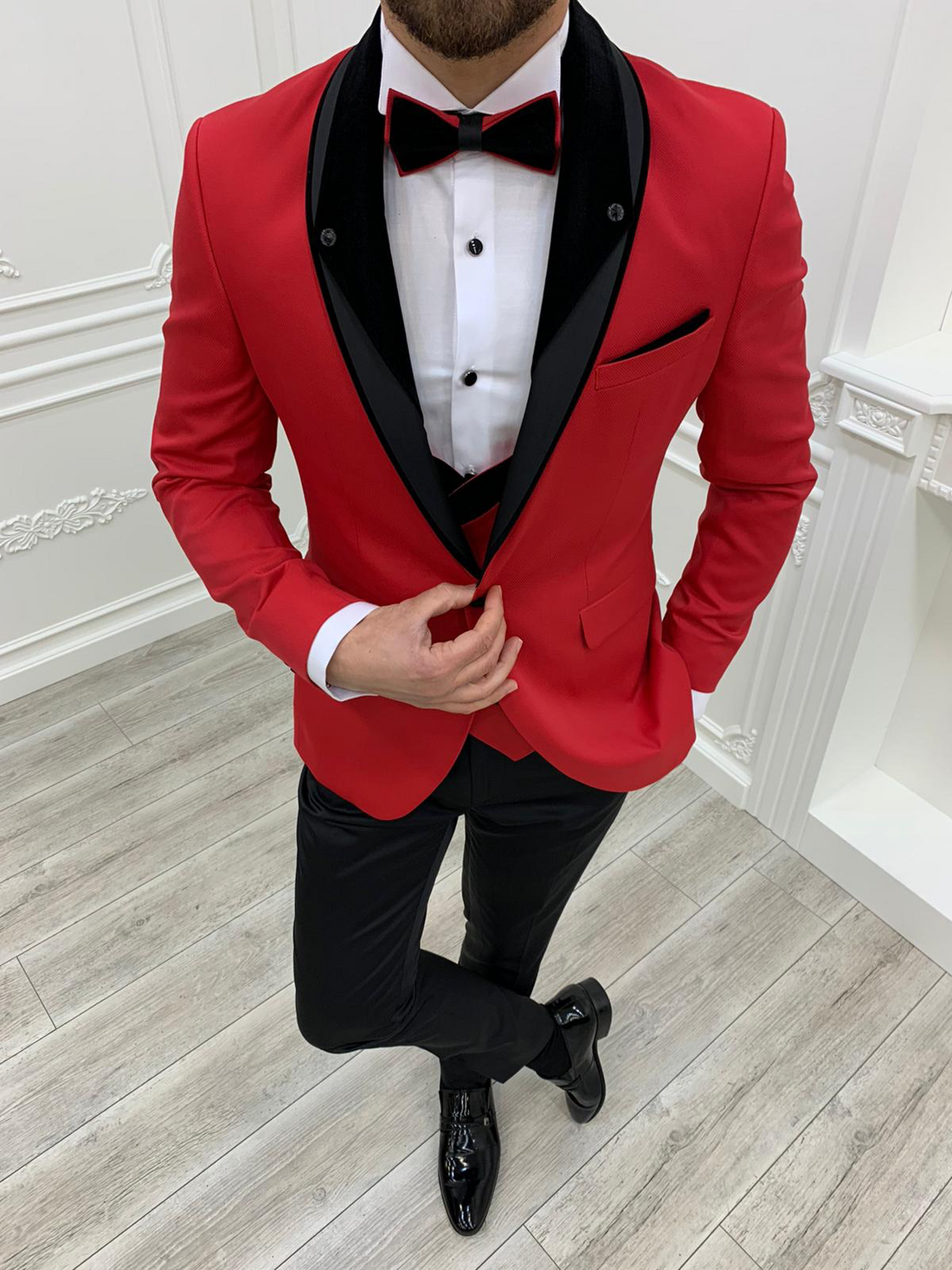 Red Shawl Slim-Fit Tuxedo