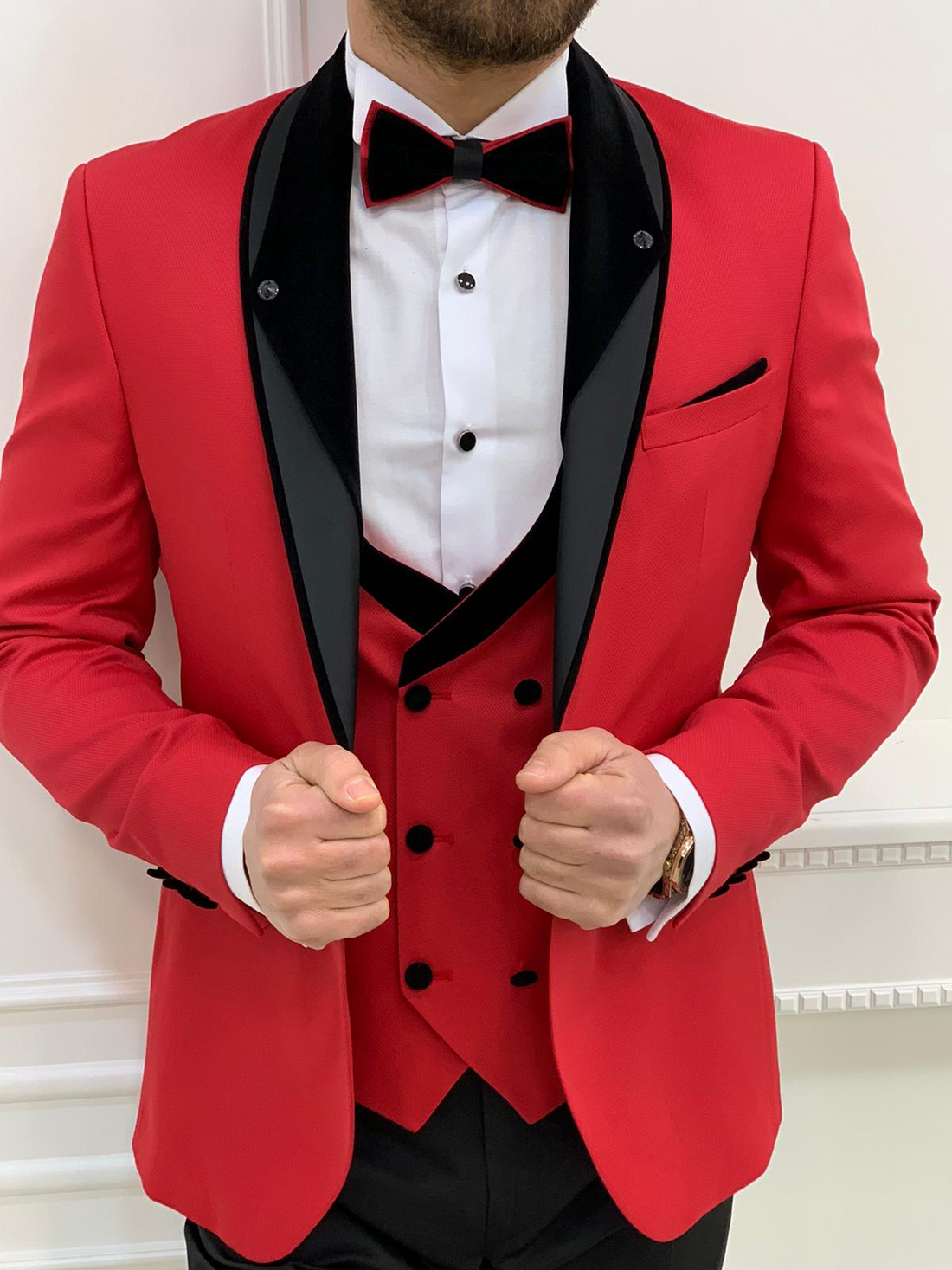 Red Shawl Slim-Fit Tuxedo