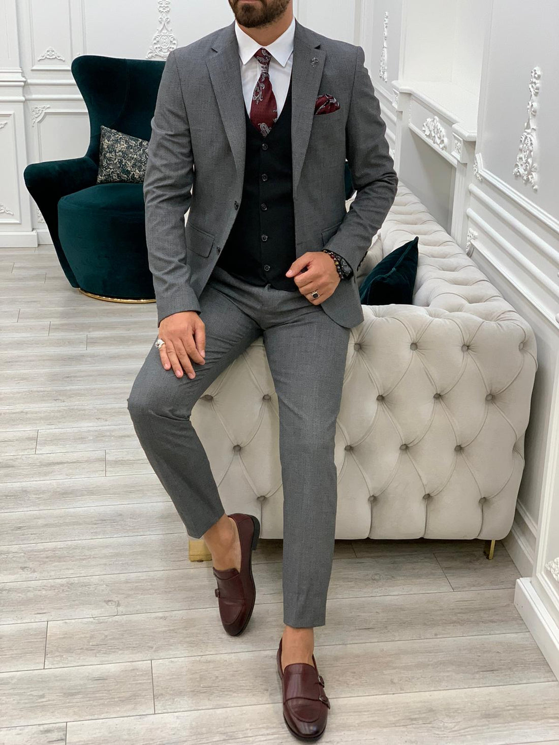 Grey & Black Vest Slim-Fit Italian Cut Suit – HULTO Grey & Black Vest Slim-Fit Italian Cut Suit – HULTO
